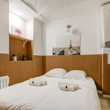 Tiny Duplex With Sauna In The 11 *