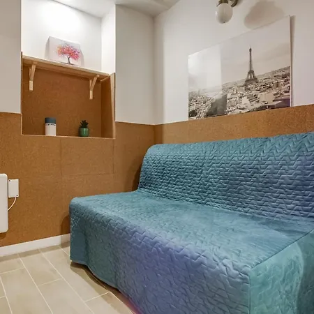 Tiny Duplex With Sauna In The 11 Appartamento Parigi